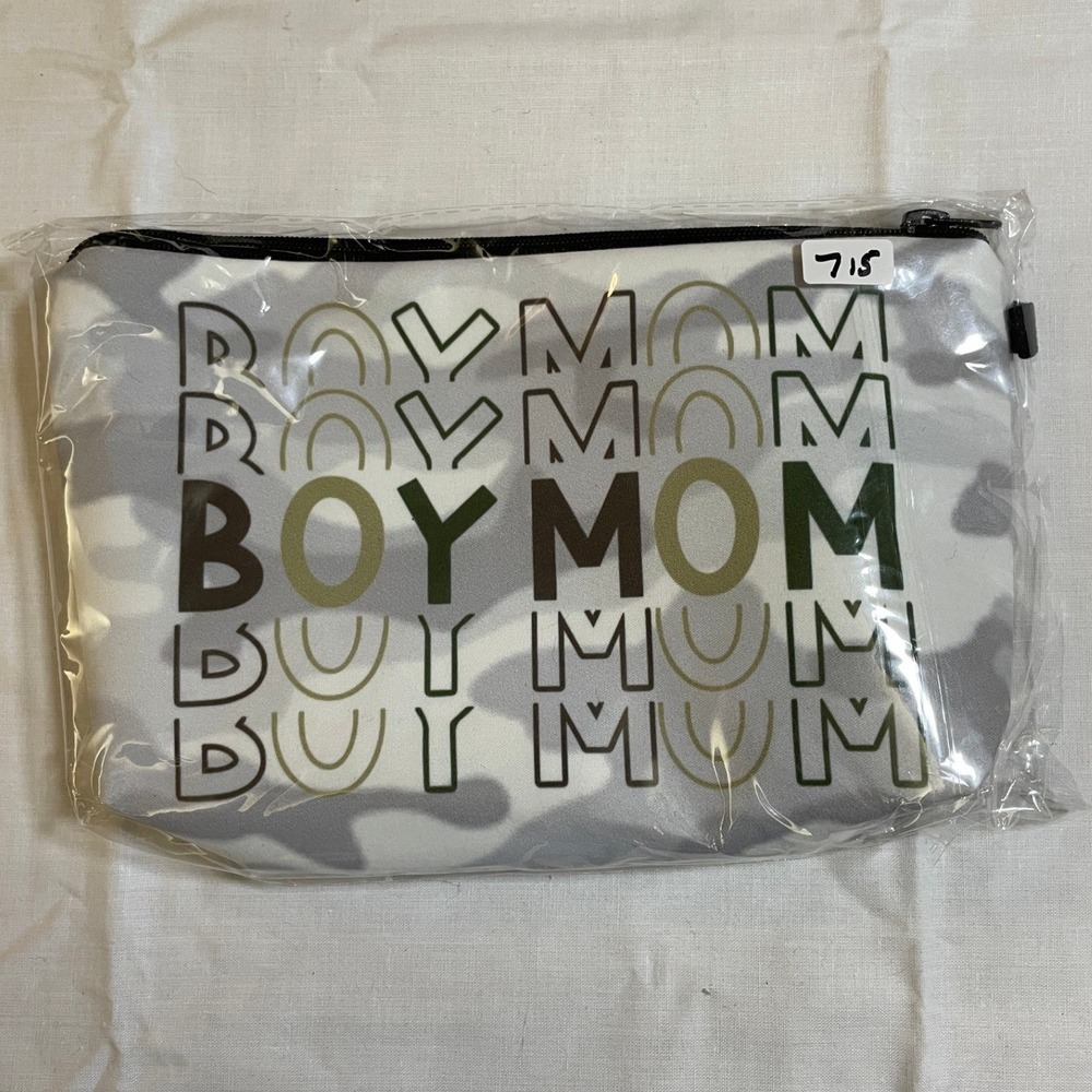 The Pouch Cosmetic Bag Womens Small White Gray Camo NWT Boy Mom Zippered Pouch